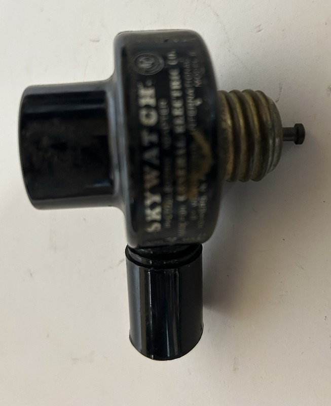 VTG GE Skywatch Photoelectric Adapter Automatic Light Control 110/125V Untested
