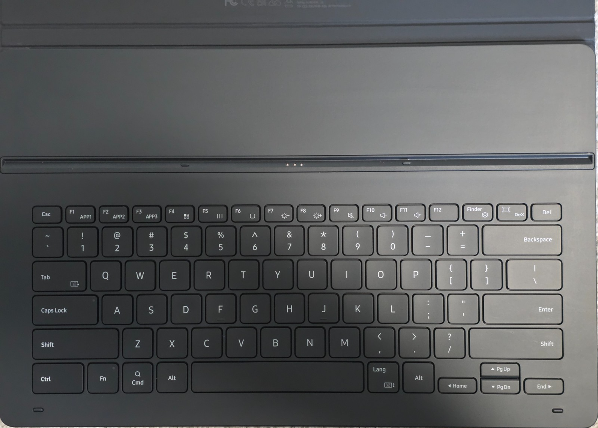 Samsung Book Cover Keyboard Slim for 14.6 Samsung Book Cover Keyboard Slim for 14.6