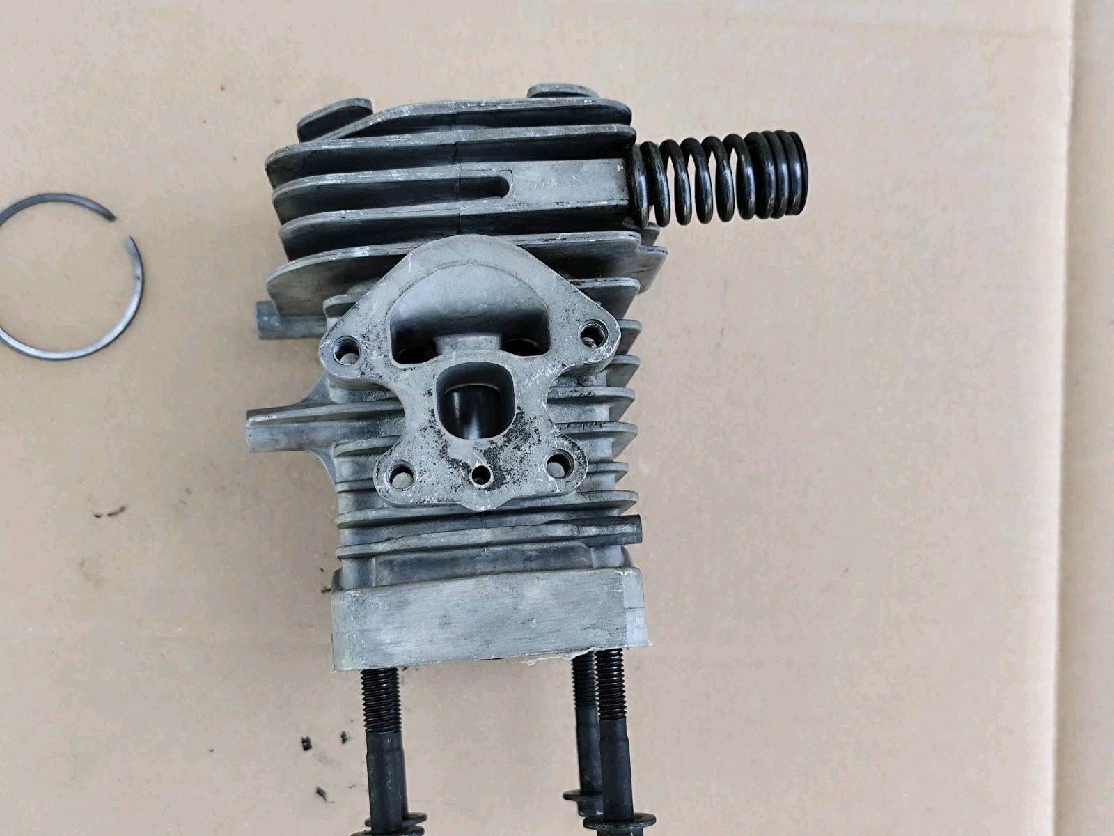 KIT CILINDRO E PISTONE MOTOSEGA HUSQVARNA 235-236-240 McCulloch Cs340 530-012610