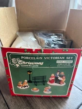 House of Lloyd Christmas Around The World Figurines Porcelain Victorian 6 Pc Set