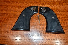 Checkered Buffalo Hornstag Grips For A Ruger New Model Vaquero