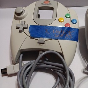 Sega Dreamcast Controllers HKT-7700 Lot of 2 - Parts Or Reair 