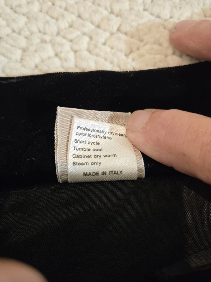 Falda de Terciopelo Negra Krizia De Colección Hecha en Italia Para Mujer Talla 14 Usada en Excelente Condición Diseñador Lujo Foto 3 de 4