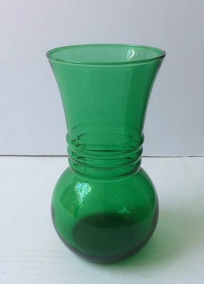 Nice Vintage Green Glass Vase 6 1 2 H Free Shipping Ebay