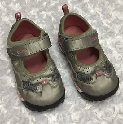 ecco little girl mary jane sneakers size 6