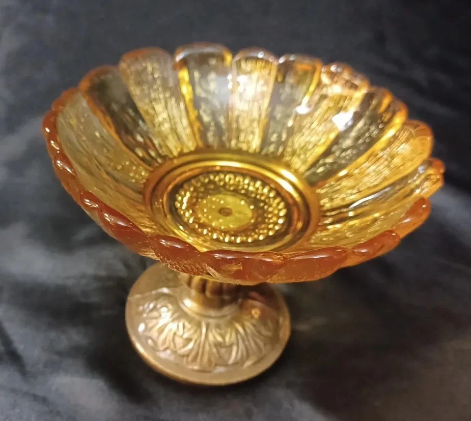 VINTAGE SABONETEIRA DE VIDRO ÂMBAR BUGIGANGA FLOR METAL PEDESTAL MCM DECORAÇÃO BOHO - Imagem 4 de 4