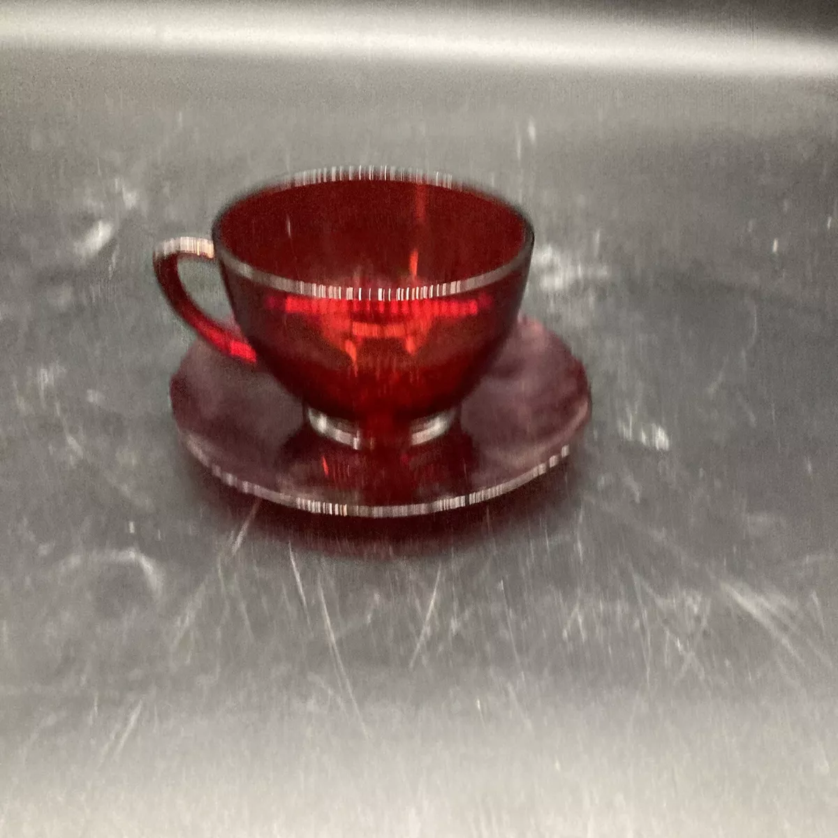 Red glass tea cups deals