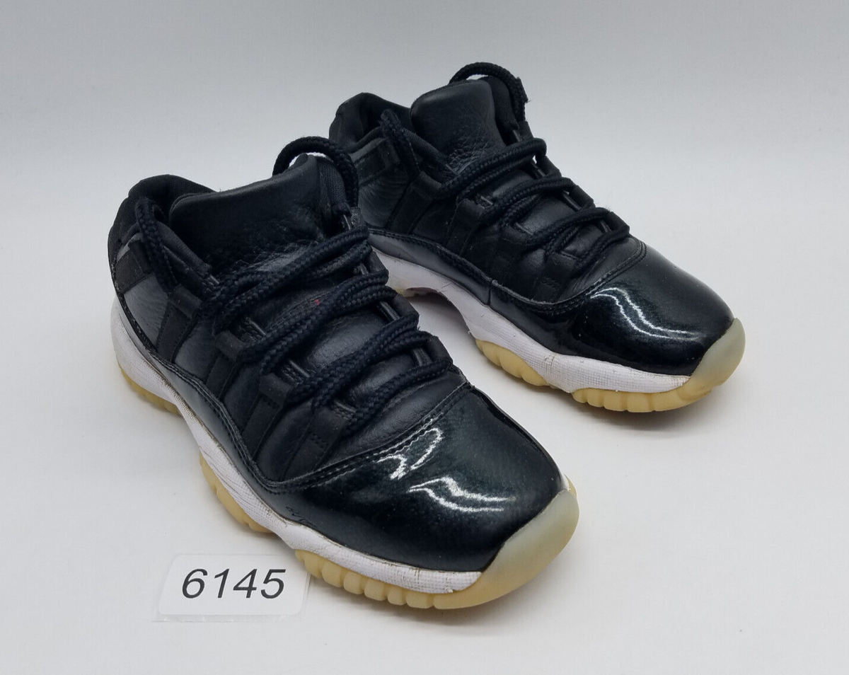 Nike Air Jordan 11 Retro Low '72-10' (GS) Boy's Size 4Y Sneakers