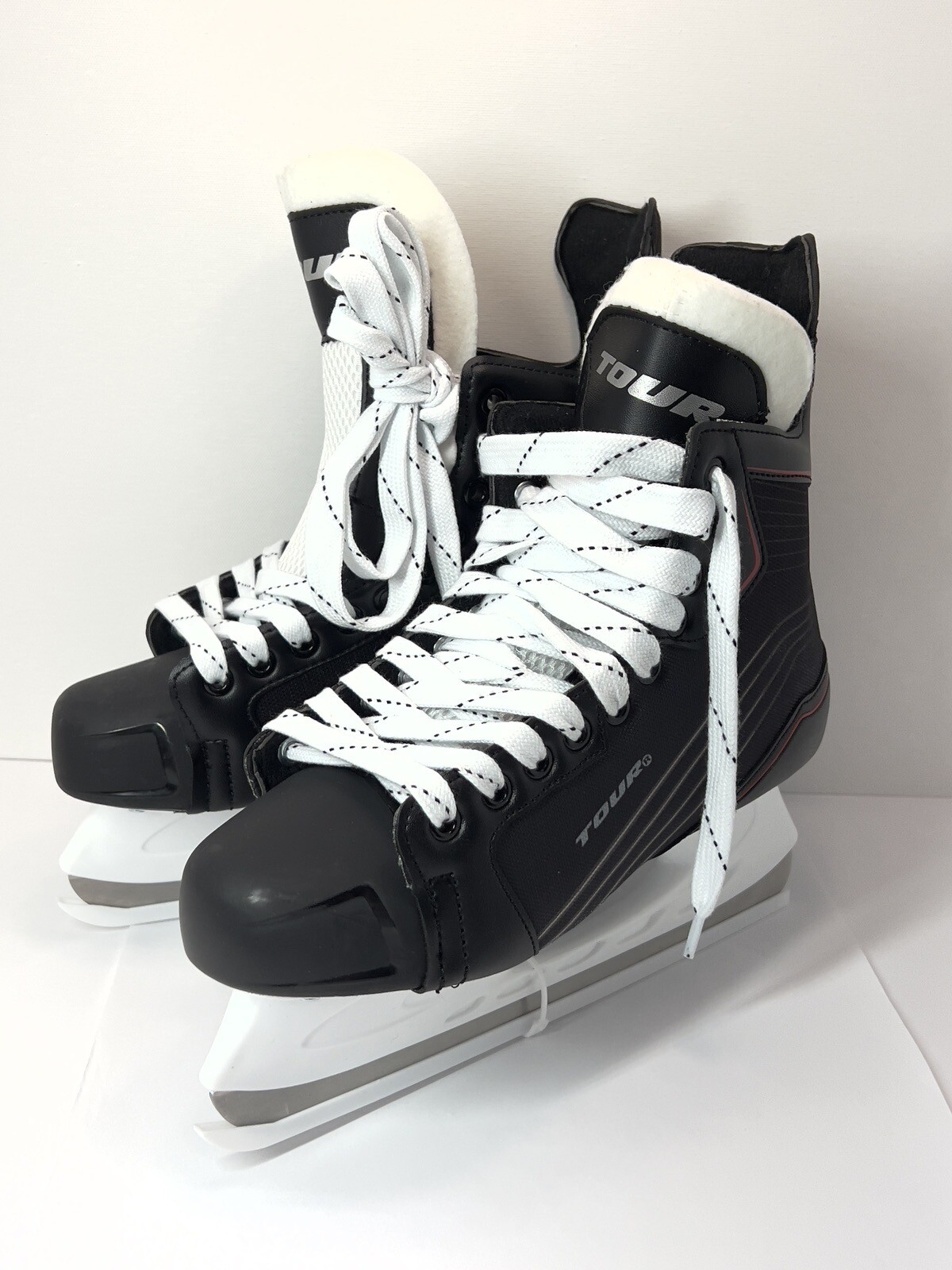 Tour Hockey TR750 Black Ice Hockey Skate Size 9 Stainless Steel Blade