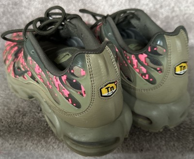 nike air max plus olive green and pink