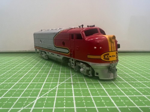 Vintage HO Scale EMD F7 Diesel Locomotive "Santa Fe" #281 Made In Yugoslavia - Picture 3 of 15