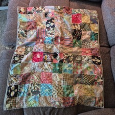 VTG Handmade Patchwork Lap Quilt Cotton Paisley Floral 34" x30" Yarn Ties