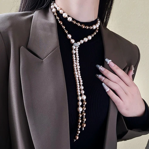 VETEMENTS Charming Collana Catena Abbigliamento Capelli Lunghi Multicolore con Forma Unica