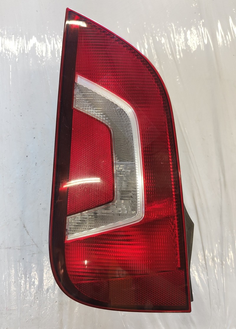 1S0945095D Fanale post. SX VOLKSWAGEN UP! (1S) 1.0 (44Kw) Ber 3p/b/999cc