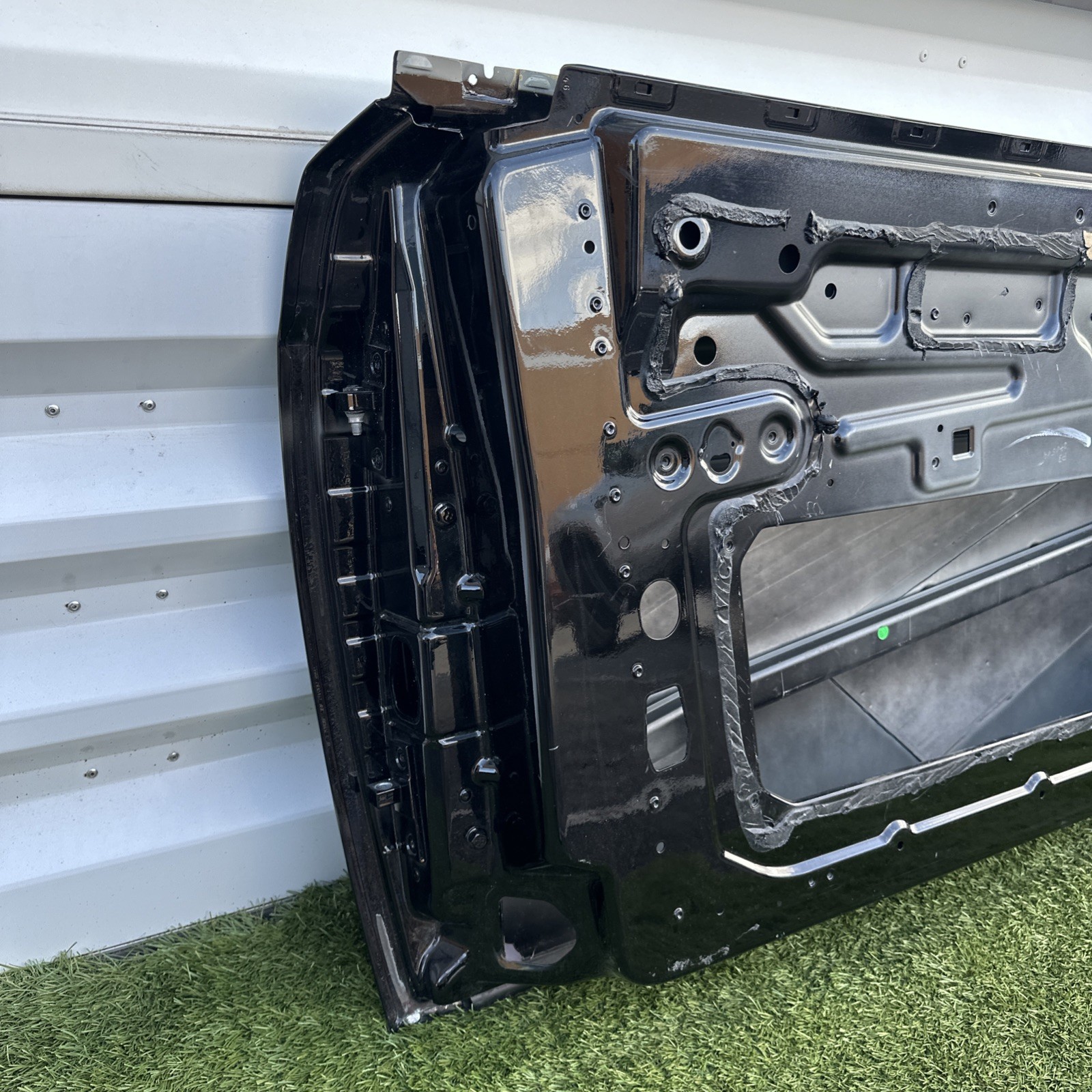 Rolls Royce Phantom Coupe Left Door Shell #D022
