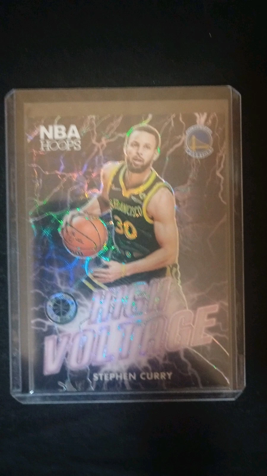 2023-2024 NBA Hoops Premium Stock High Voltage Stephen Curry !