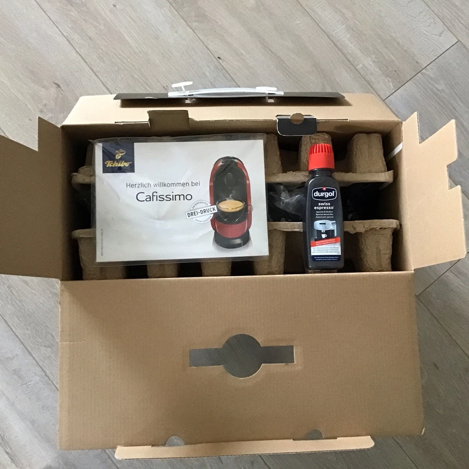 Tchibo Cafissimo PURE Black/Red Kapselmaschine Kaffeemaschine  - Bild 3 von 4