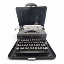 Vintage Royal Quiet De Luxe Portable Typewriter With Case Made In USA Works  thumbnail