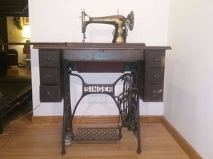 Antique Singer Sewing Machine And Table Egyptian Revival Sphinx Vintage Ebay