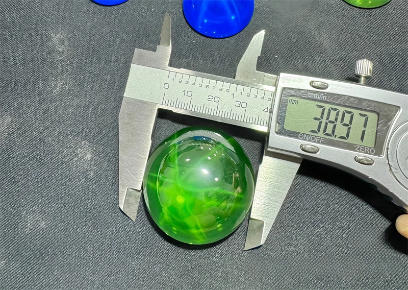 Top Quality Round Cabochon Green Star Sapphire Lab-Created AAAA+ Loose Gemstone - Image 4 of 4