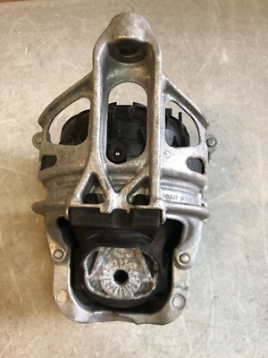 2017-2024 AUDI Q5 FY 2.0D O/S RIGHT DRIVER SIDE UPPER ENGINE MOUNT 4M0199372M