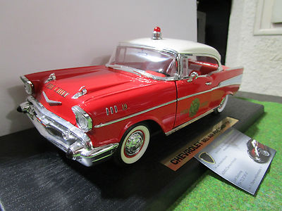 ROAD LEGENDS 1/18 Scale 1957 Chevrolet Bel Air Fire Chief Car Plus Box