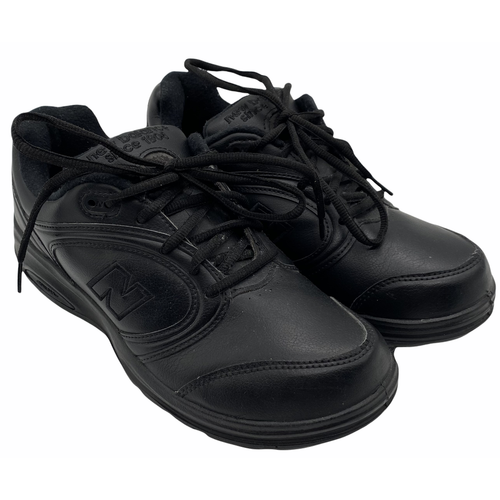 WW812 Walking Shoe EUC 