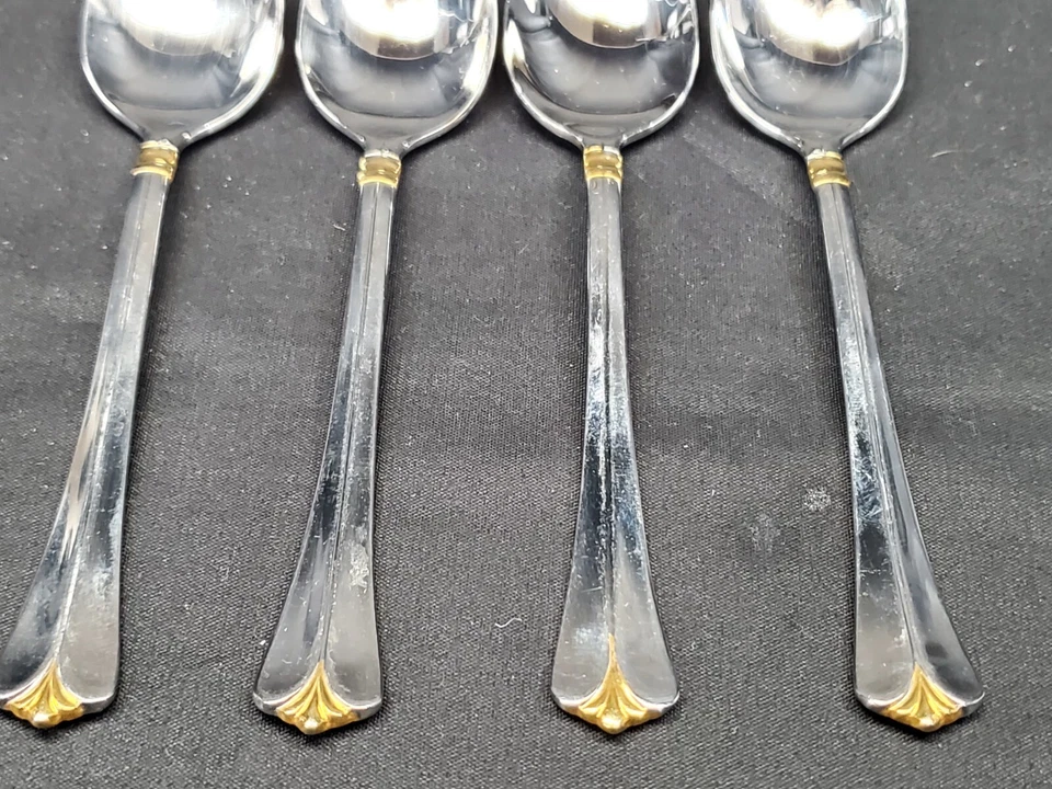 Cubiertos Pfaltzgraff GOLDEN ELLINGTON 18/8 con acento de oro inoxidable 4 cucharaditas Foto 3 de 4