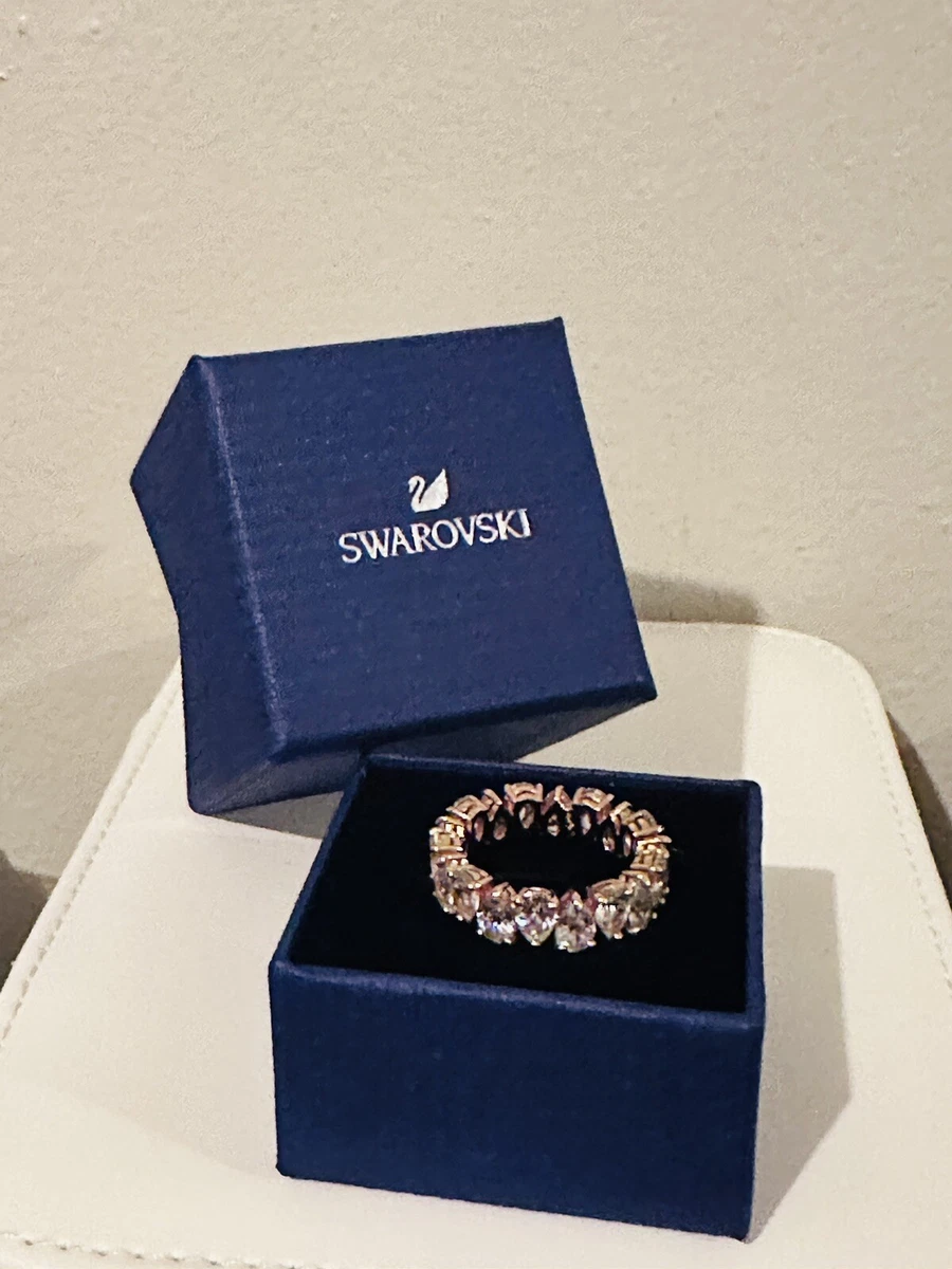 Vittore 2024 pear ring
