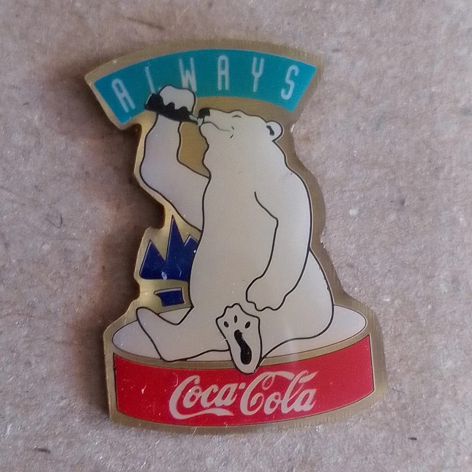 Coca-Cola Pin Always Eisbär Motiv Original Anstecknadel Sammler Button - Bild 1 von 1