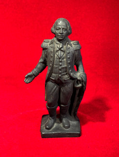 GREAT VINTAGE GEORGE WASHINGTON COIN BANK / DIE CAST STEEL / 2 PIECE