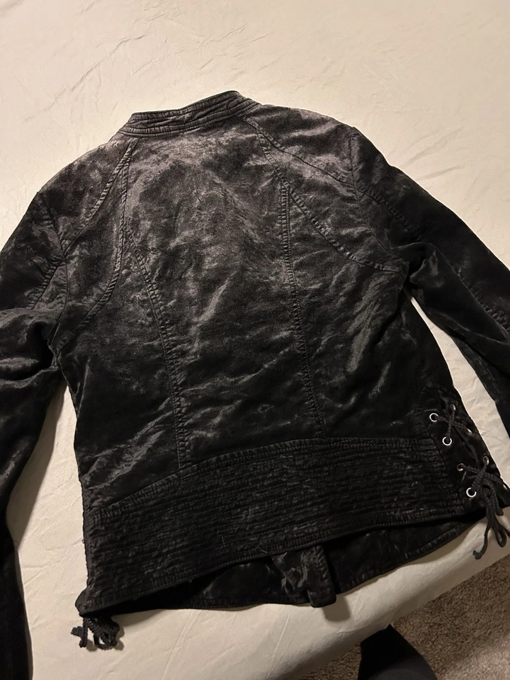 Free People 黑色天鹅绒摩托女式夹克,尺寸 M,Grunge Goth — 第 3/4 张图片