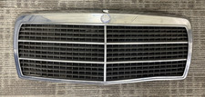 Genuine Mercedes Front Grille Assembly 201-888-02-23 Used 1984-93 W201 190D 190E