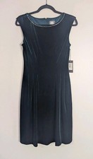 NWT Vince Camuto Green Velvet Embellished Dress Size 4