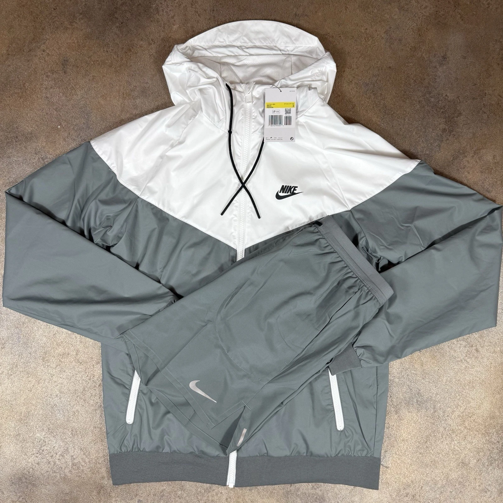 Nike Windrunner / Strike Jacket & Short’s Set - Size Small | FREE SHIPPING ✅