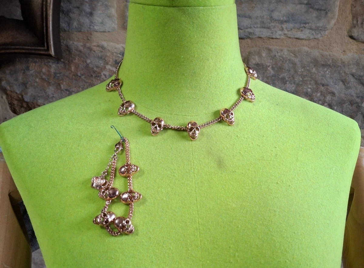 Collana con ciondolo di perle Evie in oro