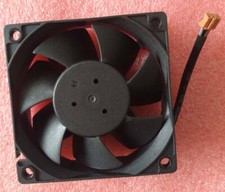 AD07012DB257300 12V 0.3A 7CM 70 70 25MM 3pin 7025 ADDA Projector Cooling Fan
