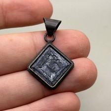 ANCIENT ROMAN SILVER PENDANT WITH INTAGLIO