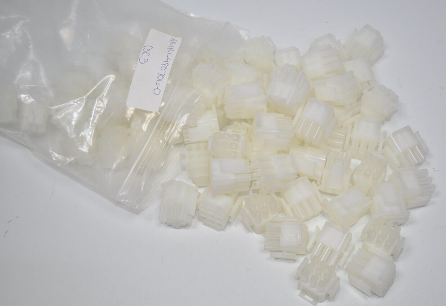 Lot of 69 NEW 1-480706-0 AMP 9 POSITION PLUG RECEPTACLE HOUSING 6.35mm ...
