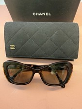 CHANEL Cat Eye Polarized Sunglasses Brown Tortoise Pearl Detail Women
