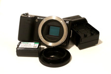 Sony Alpha NEX-5 14.2MP Mirrorless Digital Camera Body Only Tested Working