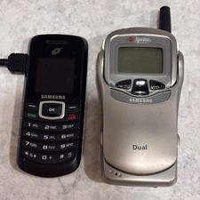 Vintage Samsung phones, SCH-3500 Flip  SGH-T105G Trac, not sure if working