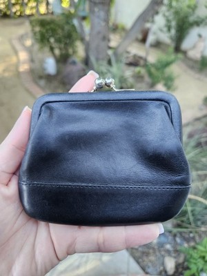 COACH VINTAGE BLACK LEATHER KISSLOCK COIN CHANGE PURSE WALLET 6903 COACH VINTAGE BLACK LEATHER KISSLOCK COIN CHANGE PURSE WALLET 6903