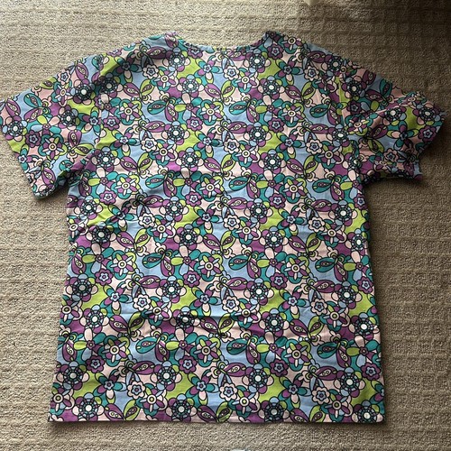 Carols Scrub Top Womens Medium Multicolor Butterflies Flowers Floral Nurse - Picture 8 of 8
