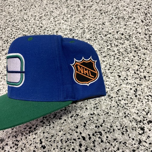 Vintage American Needle Vancouver Canucks Snapback Cap Hat Vintage Hockey NHL - Picture 2 of 7