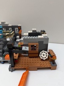 Lego Minecraft The End Portal 21124  Complete- No Box RETIRED
