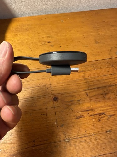 Google Chromecast 2nd Generation TV Digital Media Streaming Device & Box NC2-6A5 - Picture 7 of 11