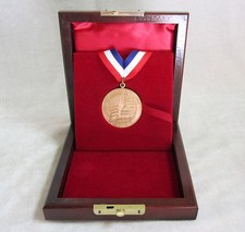 CHARLTON HESTON Estate - REPUBLICAN MAJORITY MEDAL 1997