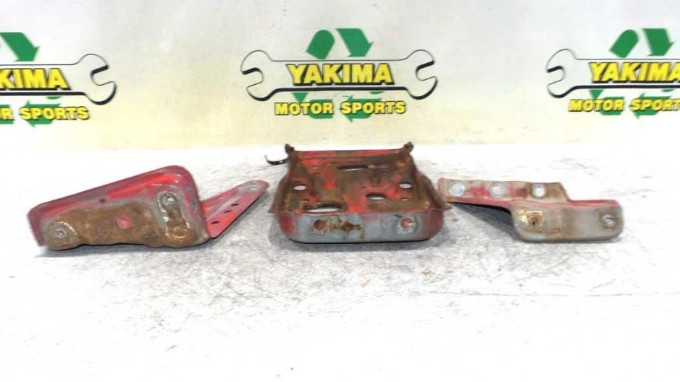 Mazda B2600 1990 bandeja de batería con soportes de montaje OEM Foto 2 de 4