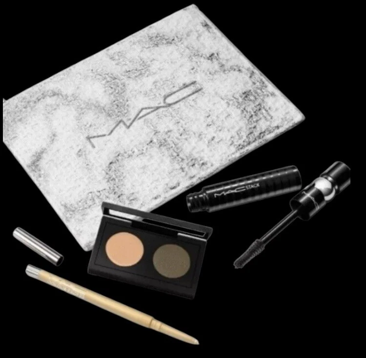 MAC Limited Edition SNOWTRANCE EYE KIT